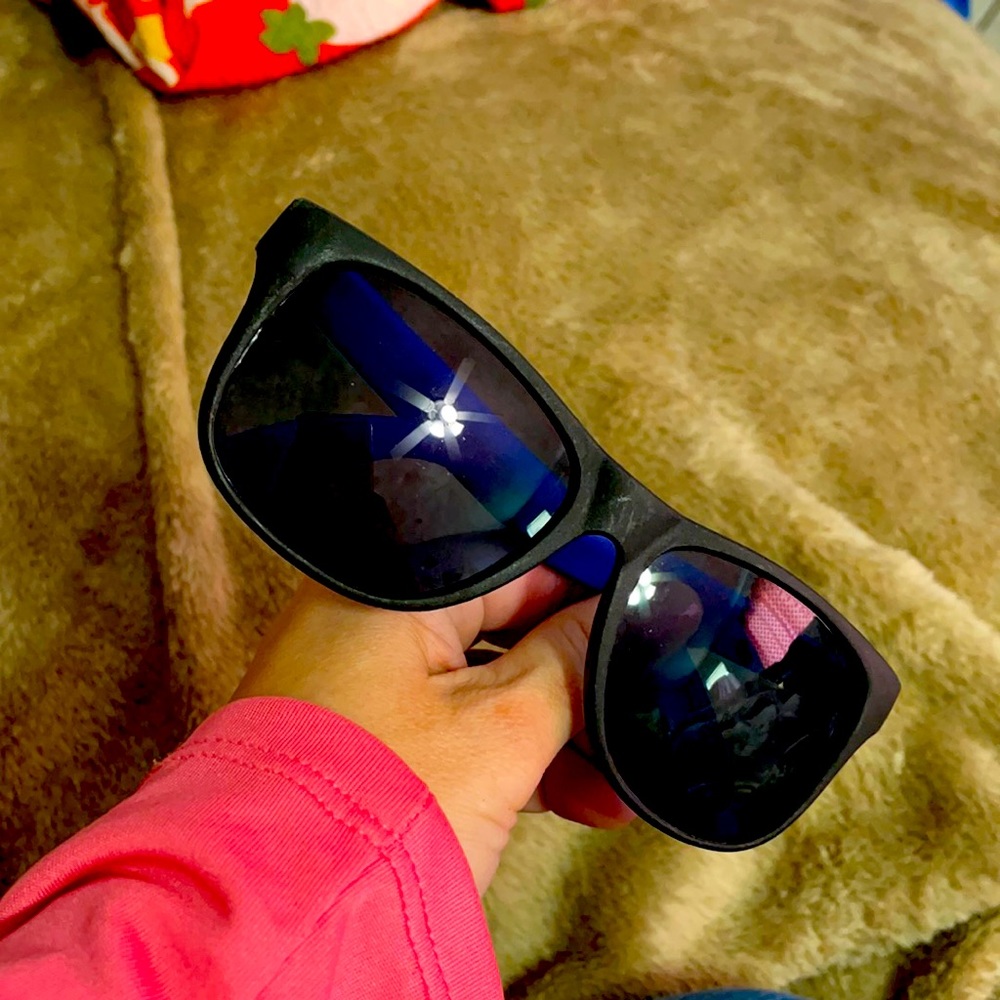 Sunglasses 😎